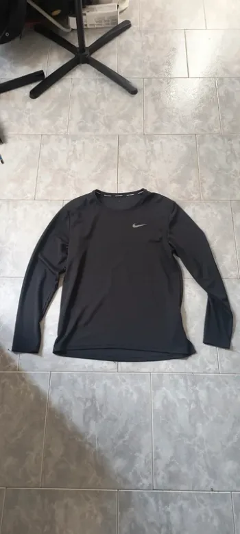 Gebrauchtes Nike Dri-Fit Miler Running Clothing