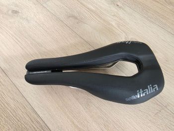 Used Selle Italia Superflow Watt Saddle 2026 Saddles & Seatposts