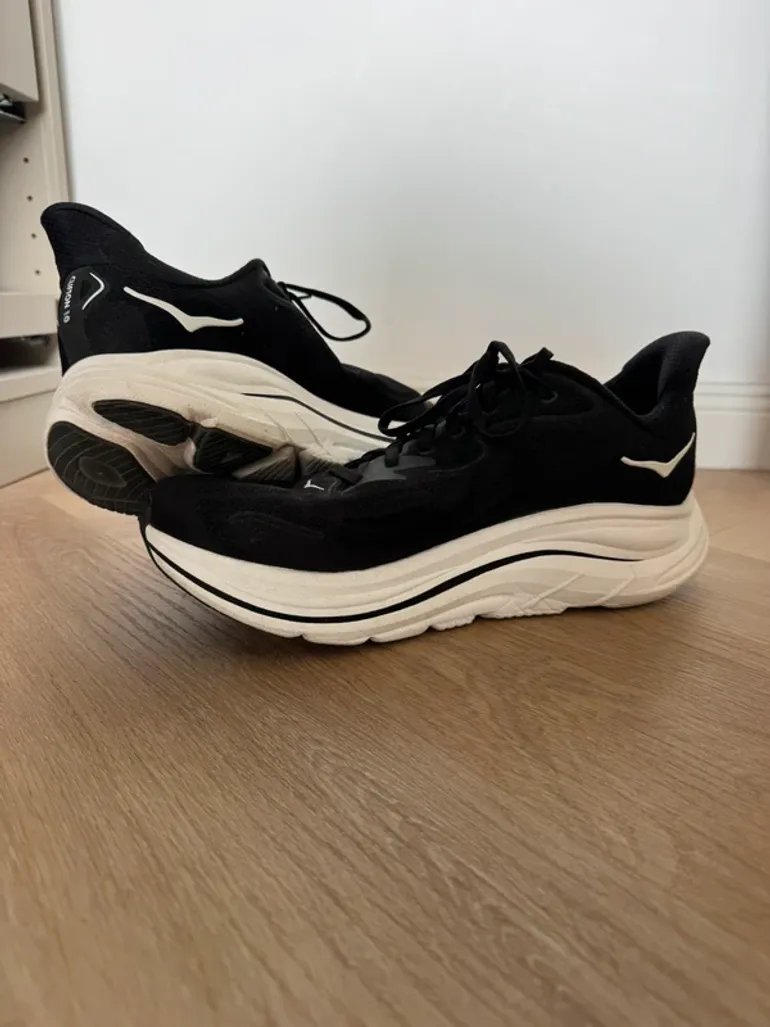 Used Hoka Clifton 10 bike — image 3 of 4