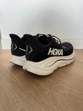 Used Hoka Clifton 10 Running Shoes