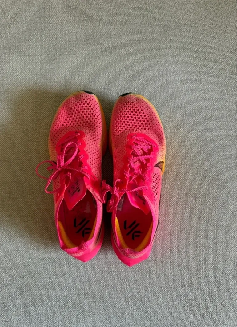Used Adidas Vaporfly 3 bike — image 3 of 7