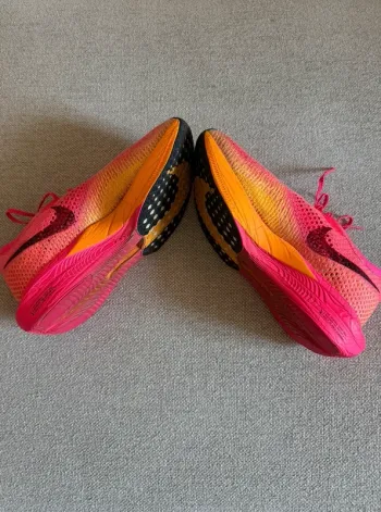 Used Adidas Vaporfly 3 bike — image 2 of 7