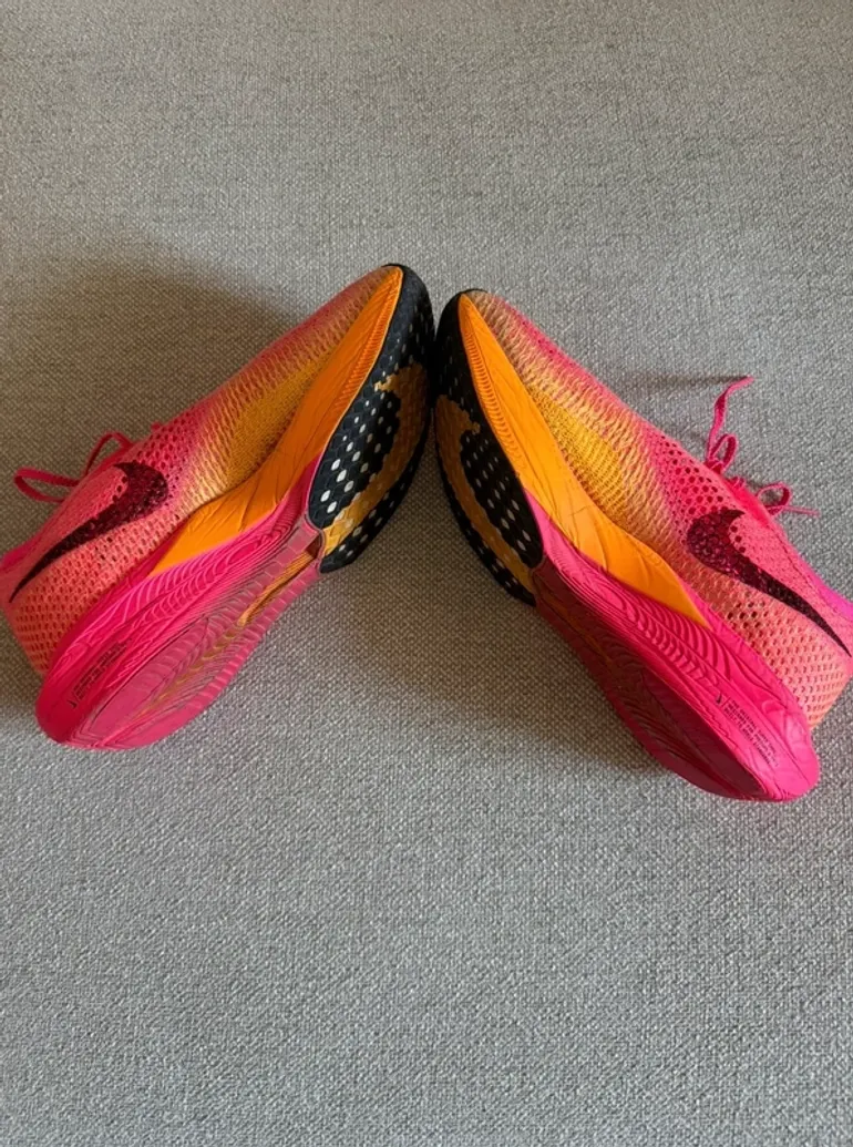 Used Adidas Vaporfly 3 bike — image 2 of 7