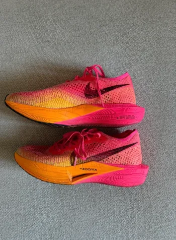 Used Adidas Vaporfly 3 bike — image 4 of 7