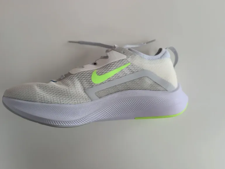 Used Nike Zoom Fly 4 bike — image 2 of 8