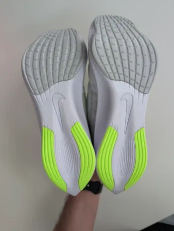 Used Nike Zoom Fly 4 bike — image 5 of 8