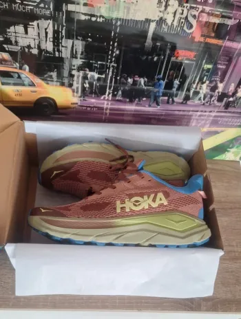 Used Hoka Challenger 8 Running Shoes