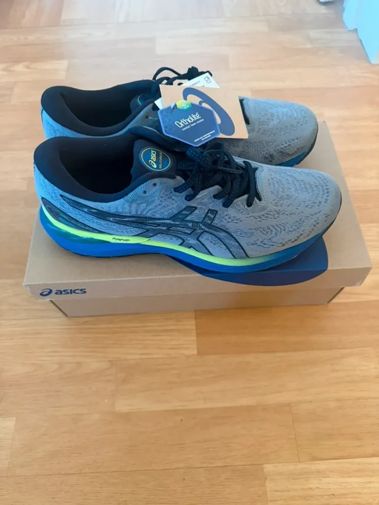Used Asics Gel-Cumulus 23 bike — image 2 of 6