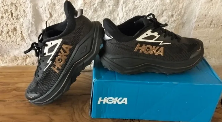 Used Hoka Challenger 8 bike — image 7 of 10