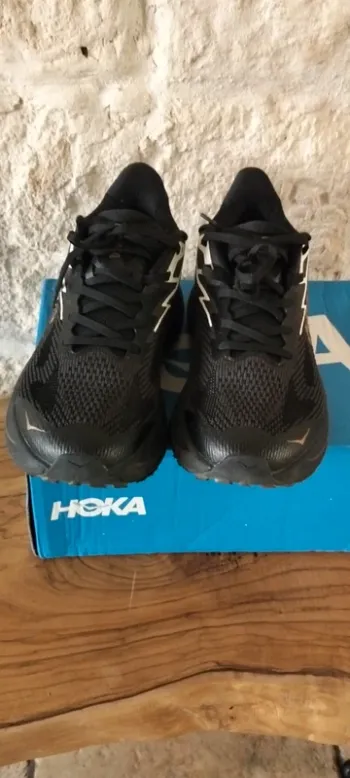 Used Hoka Challenger 8 bike — image 2 of 10