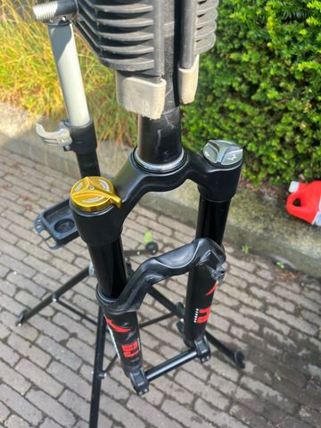 Brugt Marzocchi Bomber DJ Fork bike — billede 5 af 7