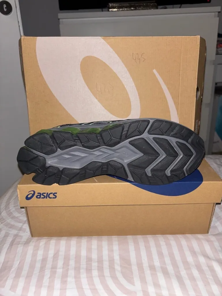 Used Asics Gel Quantum 180 VII bike — image 2 of 3