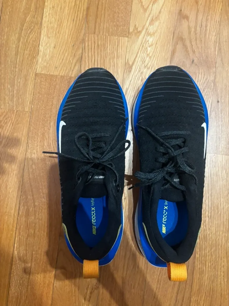 Nike Running Shoes bike usato — immagine 2 di 5