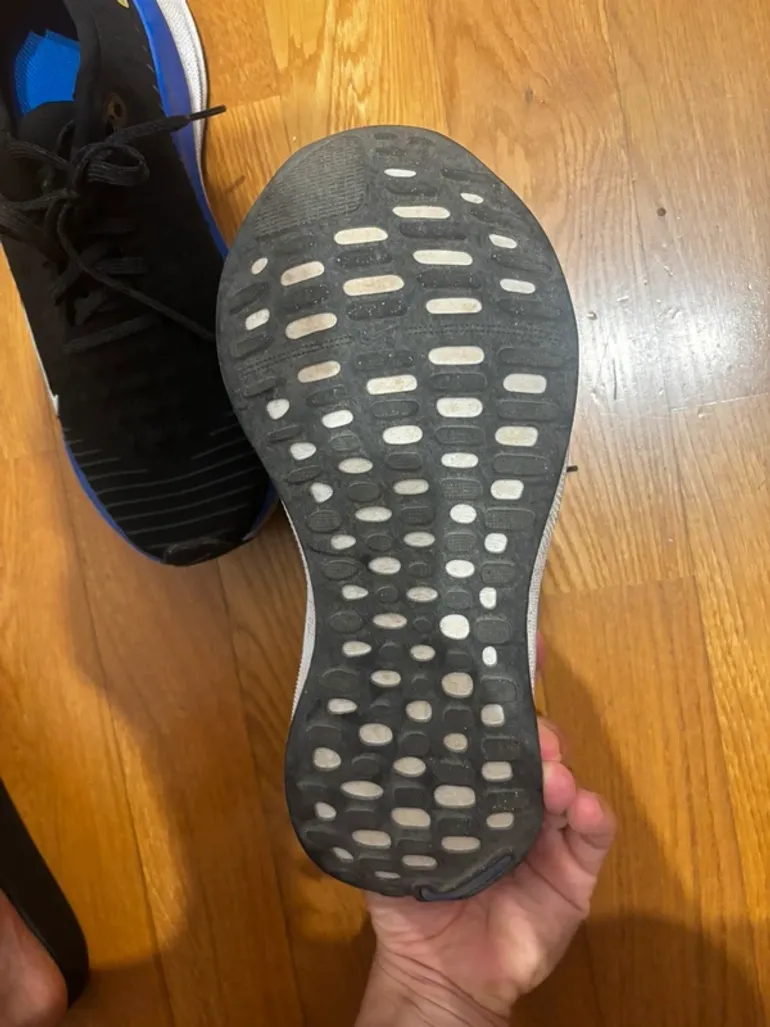 Nike Running Shoes bike usato — immagine 5 di 5