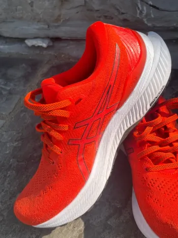 Used Asics Gel Kayano 29 bike — image 2 of 12