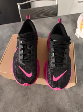 Used Nike Zoom Invincible Run 3 FK bike — image 2 of 7