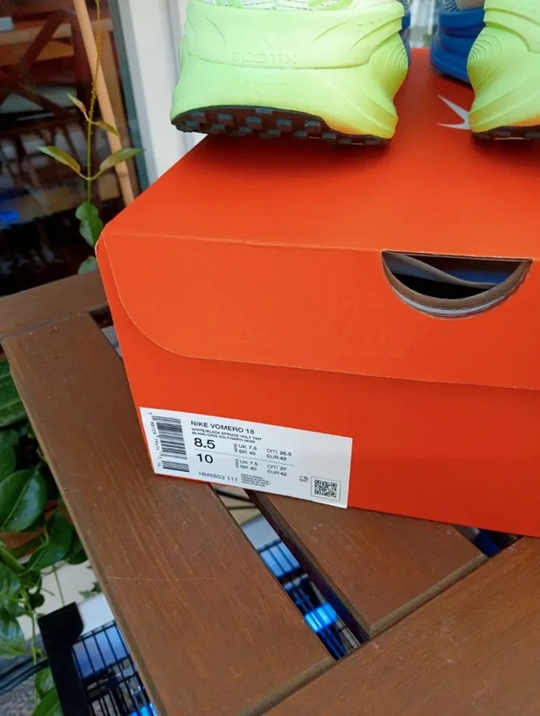Nike Vomero 18 bike usato — immagine 8 di 9