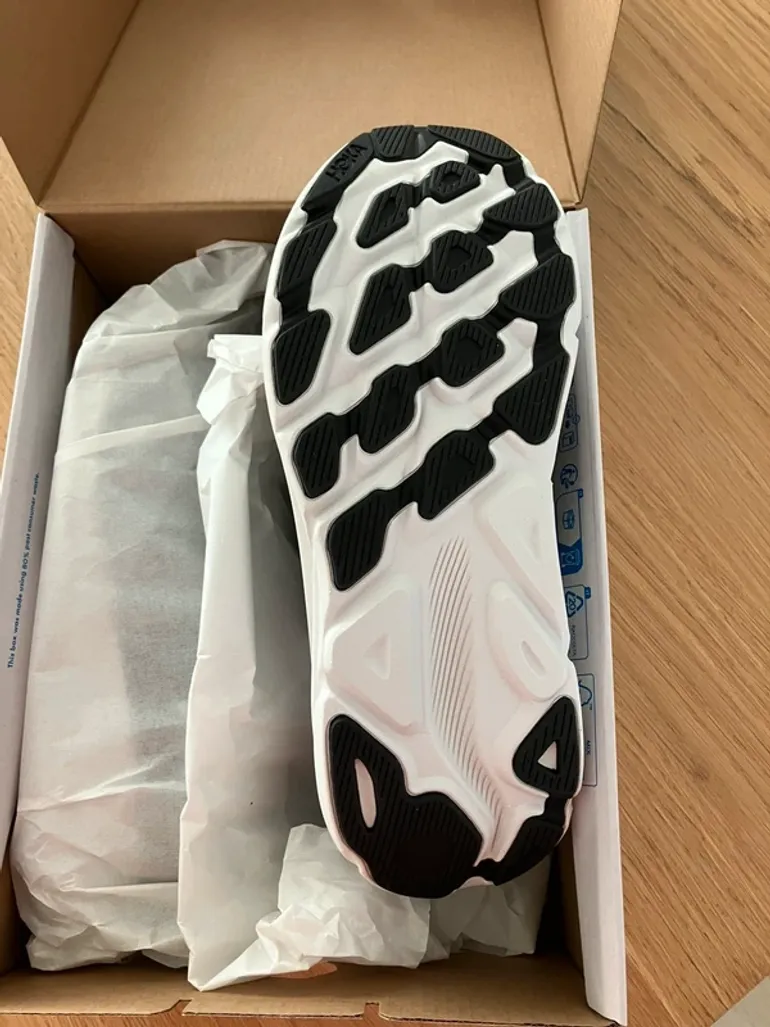 Used Hoka Clifton 9 bike — image 2 of 3