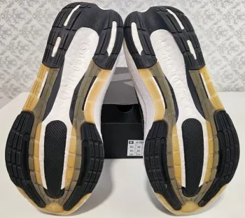 Used Adidas Ultraboost Light bike — image 9 of 10