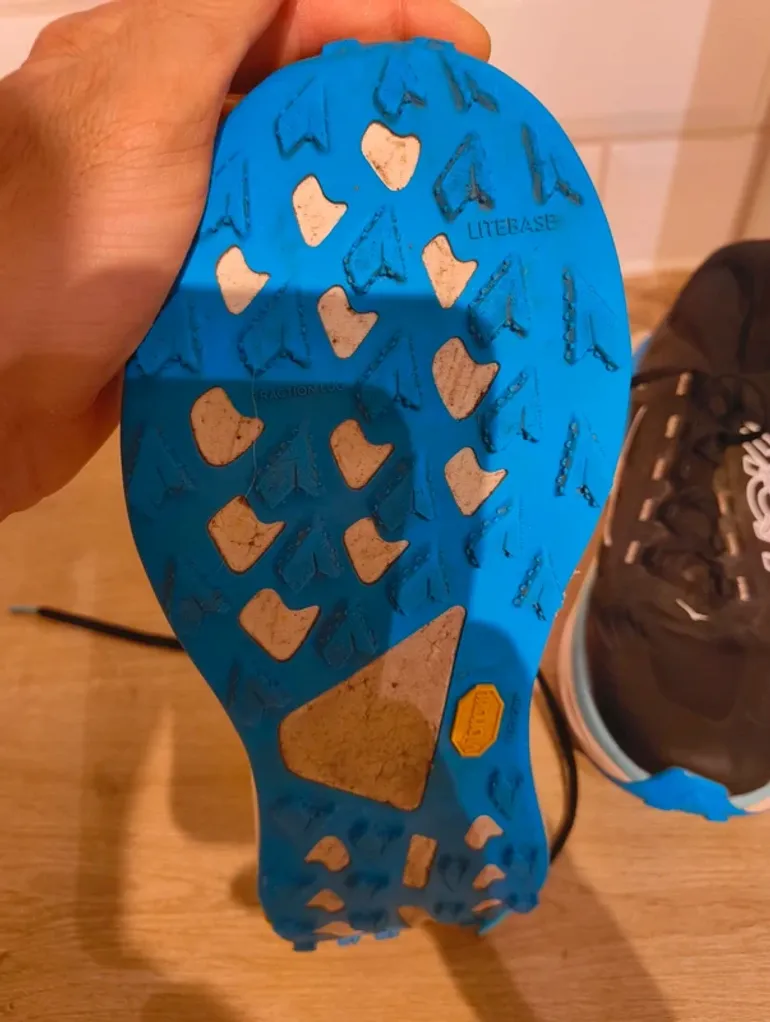 Used Hoka Tecton X3 bike — image 4 of 6
