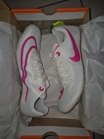 Used Ideal Zoom Ja Fly 4 Running Shoes