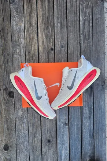 Nike Zoom Vomero 18 bike d'occasion — image 2 sur 9