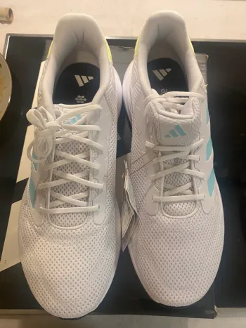 Käytetty Adidas Response Runner Running Shoes