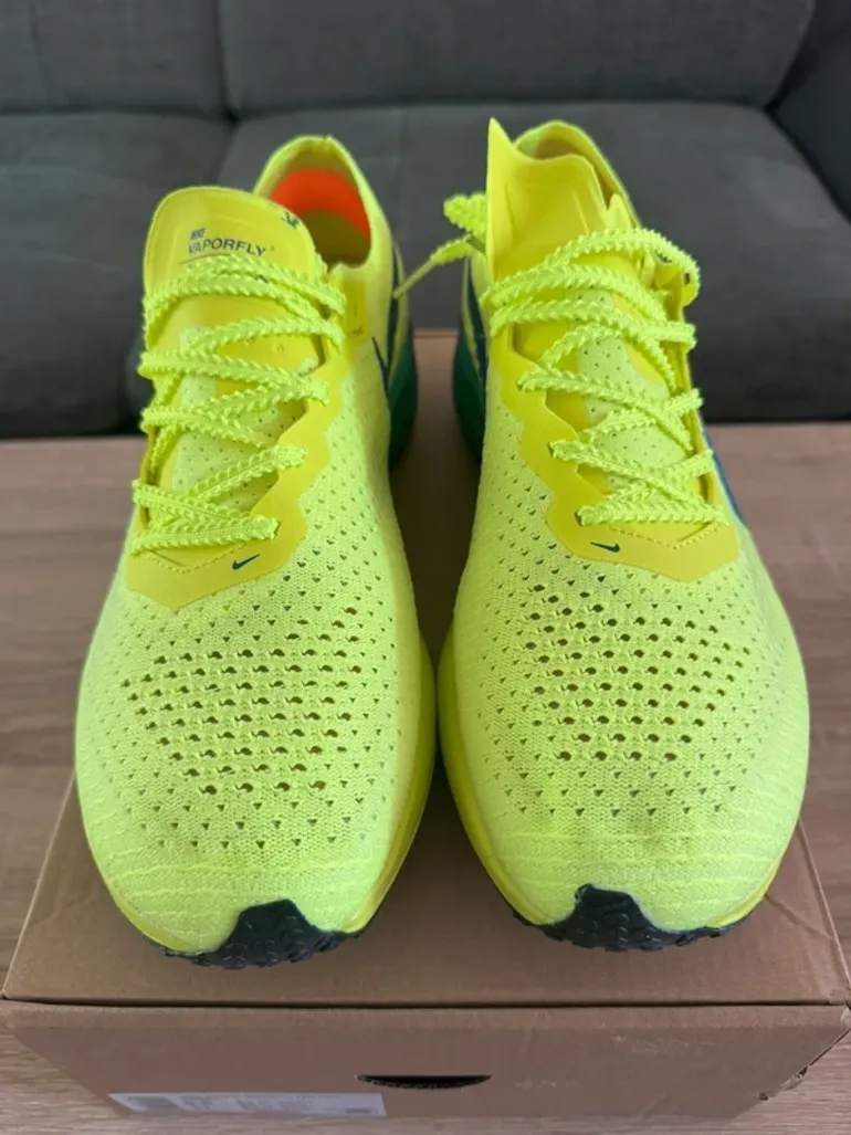 Nike ZoomX Vaporfly Next% 3 bike d'occasion — image 2 sur 8