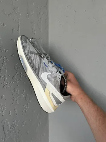 Used Nike Sneakers Running Shoes
