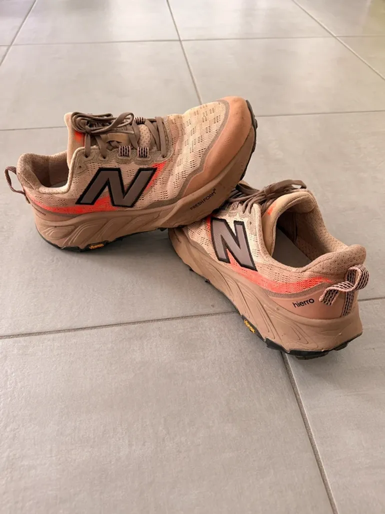 Used New Balance Fresh Foam X Hierro v9 bike — image 2 of 7