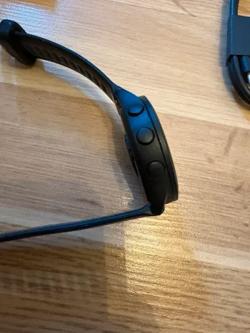 Used Garmin Forerunner 165 Music bike — image 4 of 4