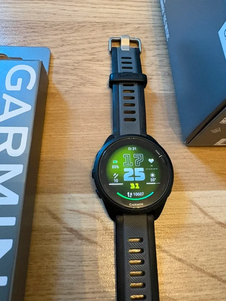 Used Garmin Forerunner 165 Music bike — image 2 of 4