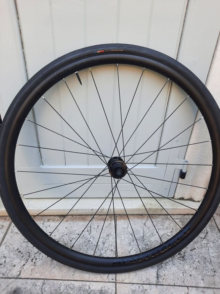 Used Bontrager Paradigm SL + Aeolus Pro 3 Wheels bike — image 3 of 4