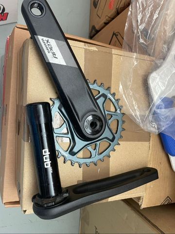 Sram Apex Wide Crank DUB Drivetrain & Pedals usato