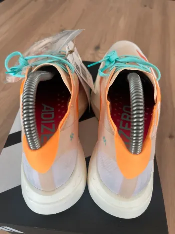 Used Adidas Adizero Adios Pro 4 bike — image 6 of 11