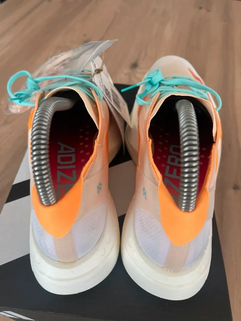 Used Adidas Adizero Adios Pro 4 bike — image 6 of 11