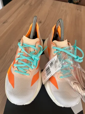 Used Adidas Adizero Adios Pro 4 bike — image 2 of 11