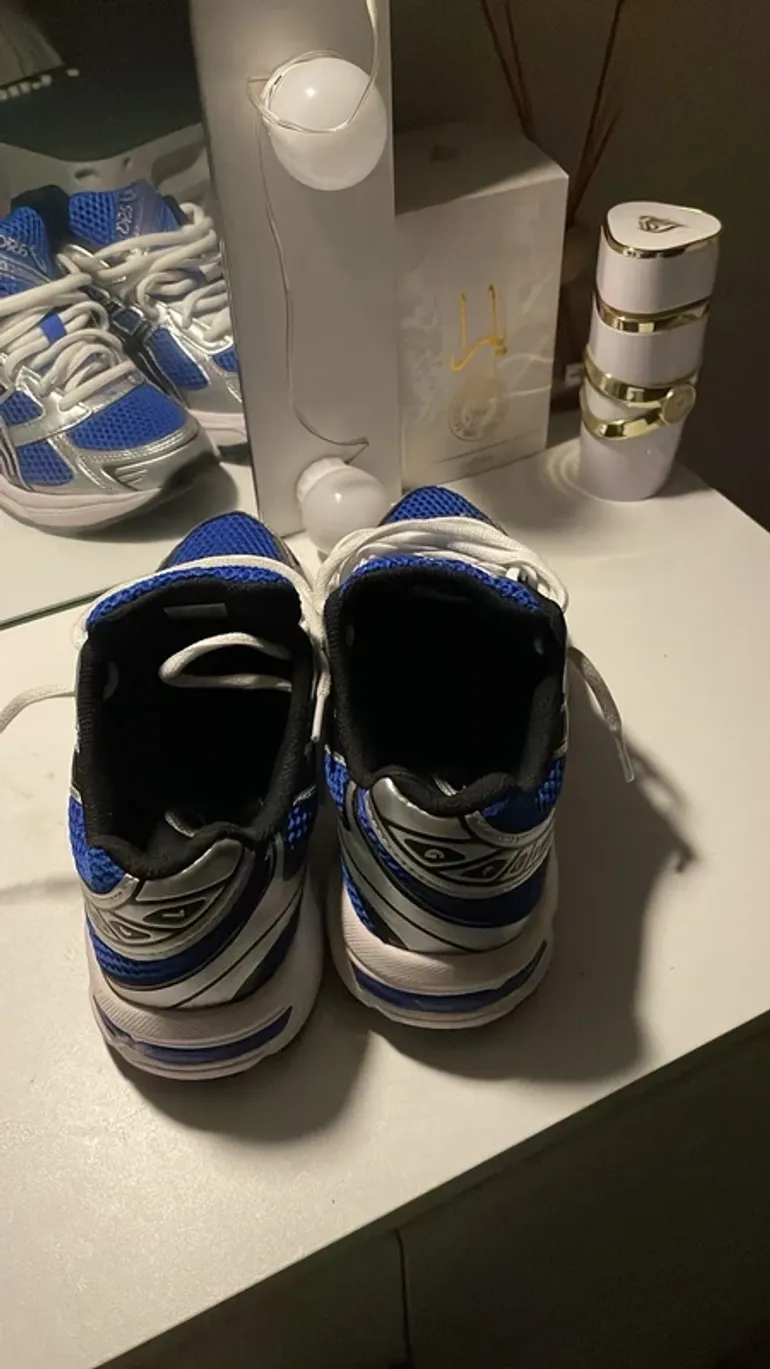 Asics Laufschuhe bike d'occasion — image 4 sur 4