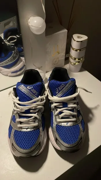 Asics Laufschuhe bike d'occasion — image 3 sur 4