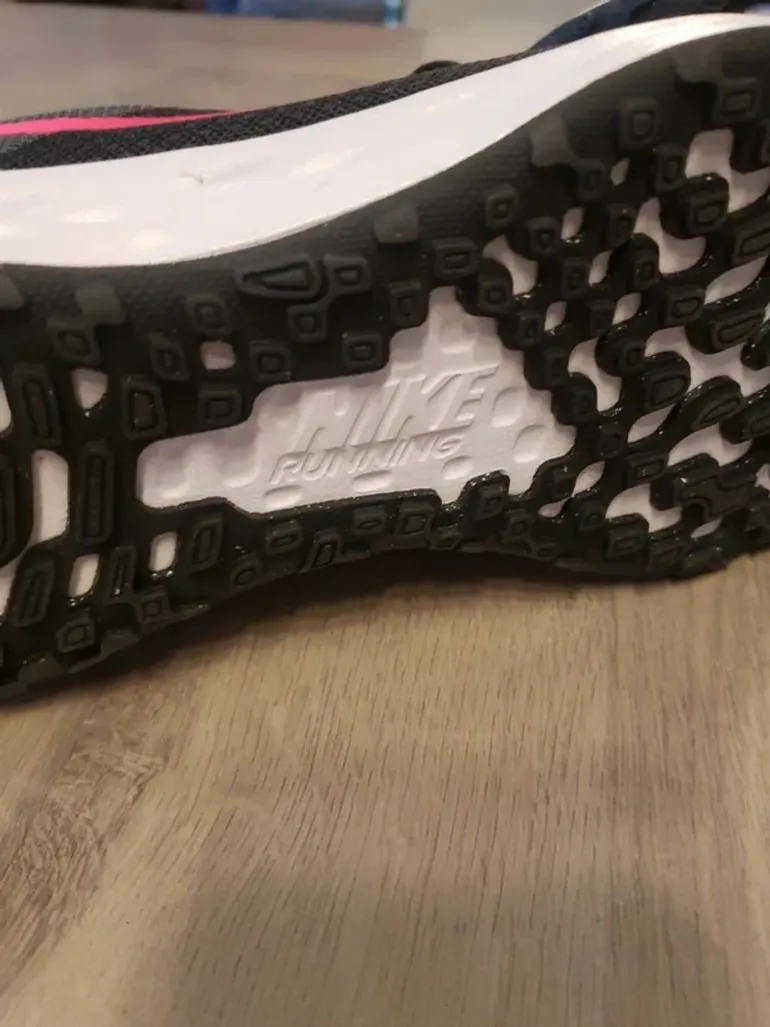 Rose Nike Running Schuhe bike usato — immagine 10 di 30