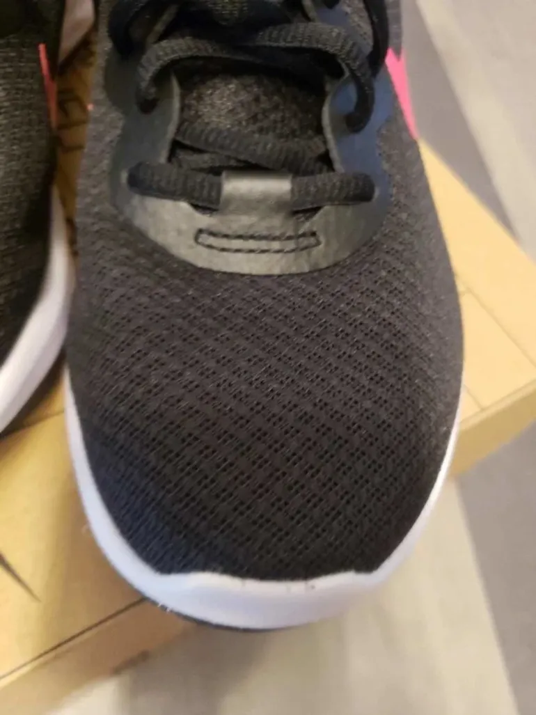 Rose Nike Running Schuhe bike usato — immagine 27 di 30