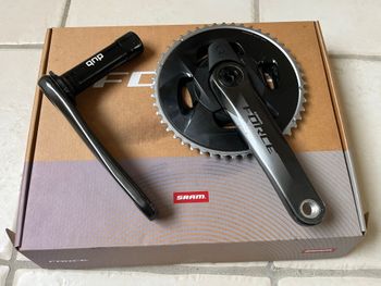 Gebrauchtes Sram Force AXS D1 Crankset with Quarq Power Meter Drivetrain & Pedals