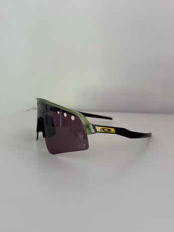 Oakley Sutro Lite Sweep TDF OO9466-3639 2026 Cycling Accessories usato