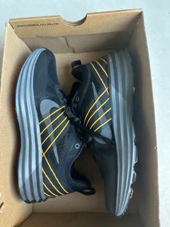 Nike Lunar Roam bike usato — immagine 7 di 7