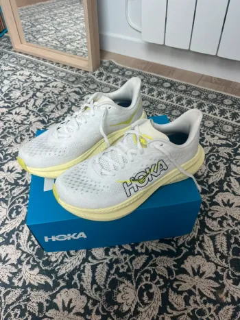 Hoka Mach 6 Running Shoes usato