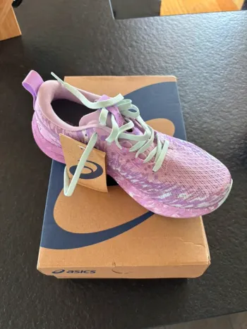 Gebrauchtes Asics Noosa Tri 16 Running Shoes