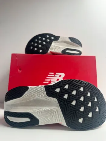 New Balance FuelCell Rebel v5 bike d'occasion — image 2 sur 3