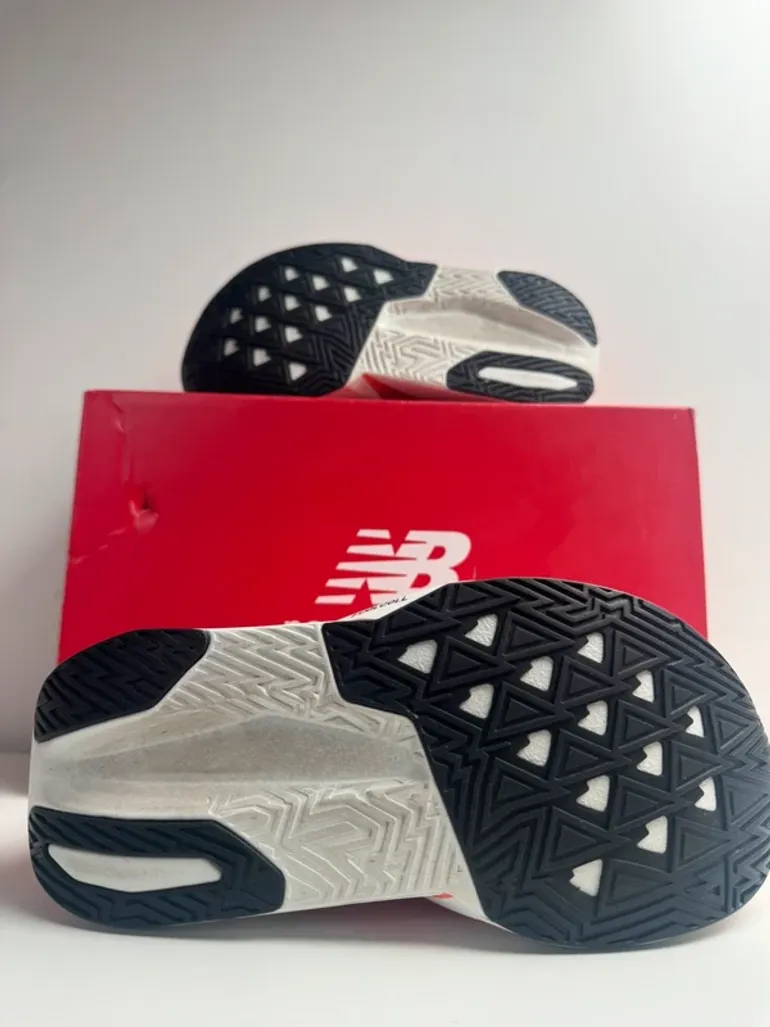 New Balance FuelCell Rebel v5 bike d'occasion — image 2 sur 3