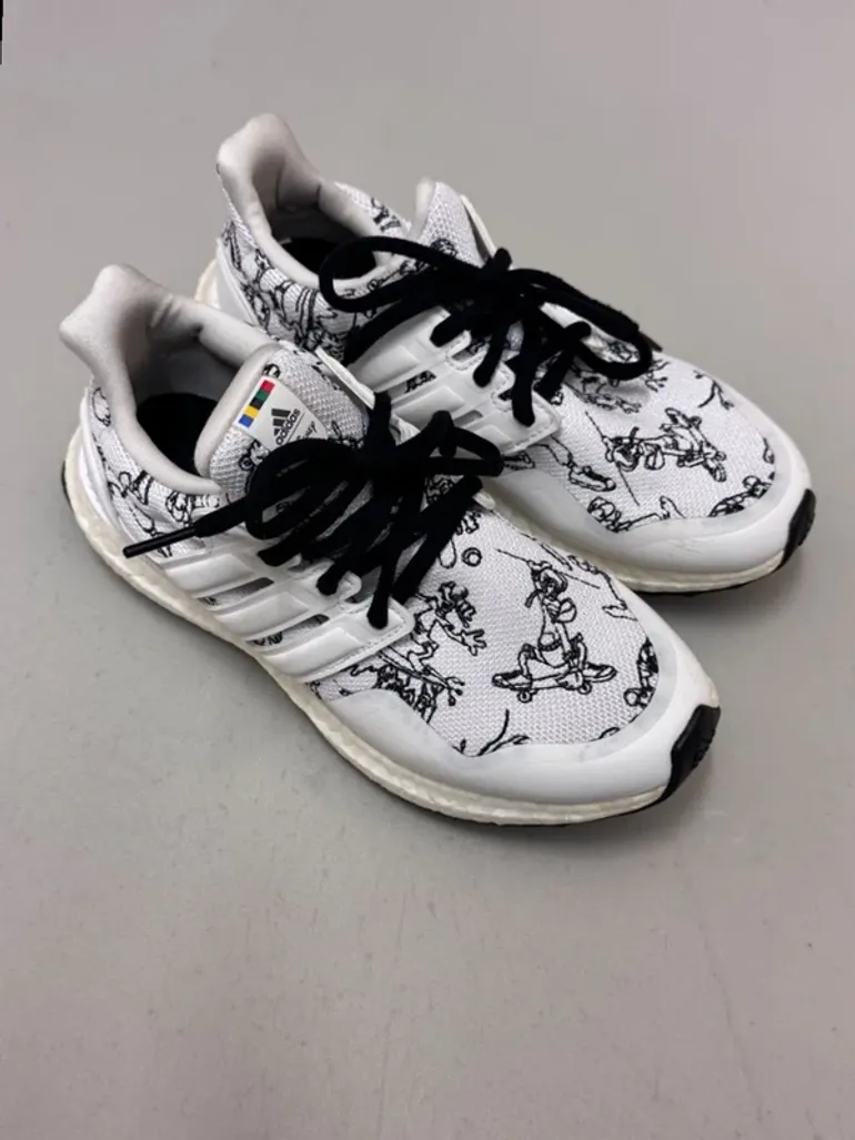 Adidas Ultra Boost Disney Goofy bike d'occasion — image 3 sur 14