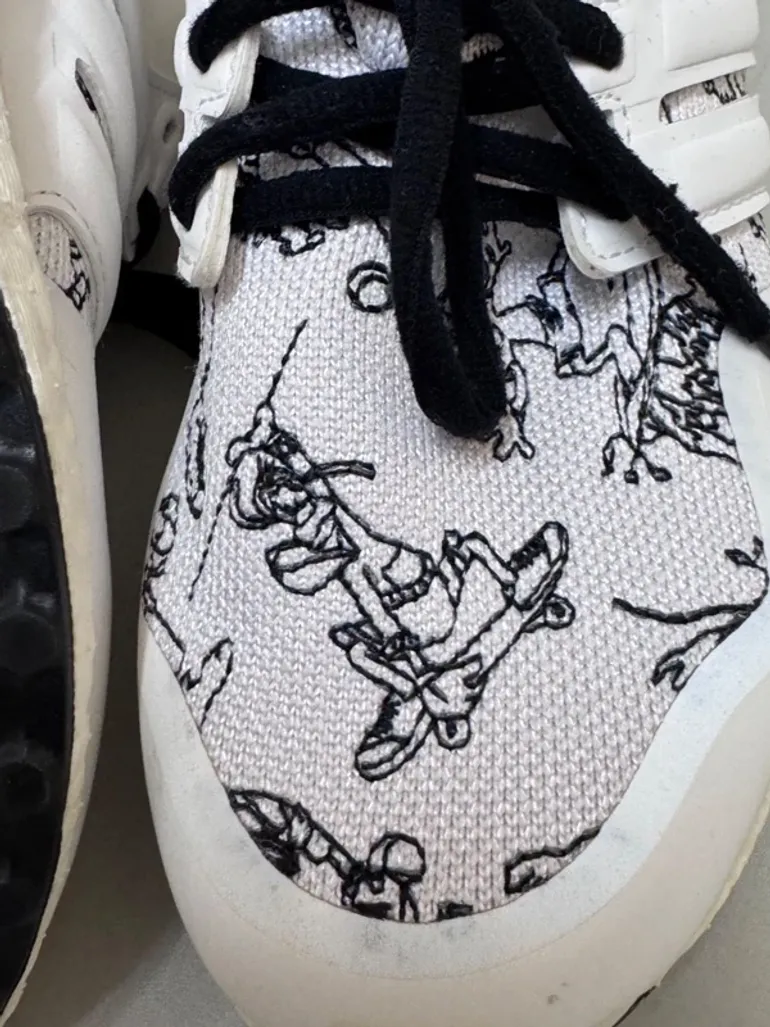 Adidas Ultra Boost Disney Goofy bike d'occasion — image 13 sur 14